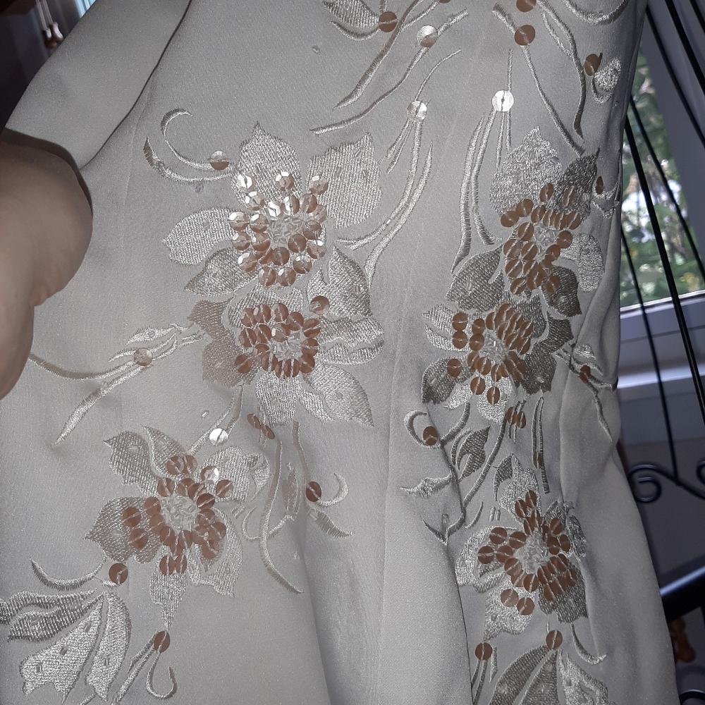 White house black market white formal dress - Picture 6 of 10